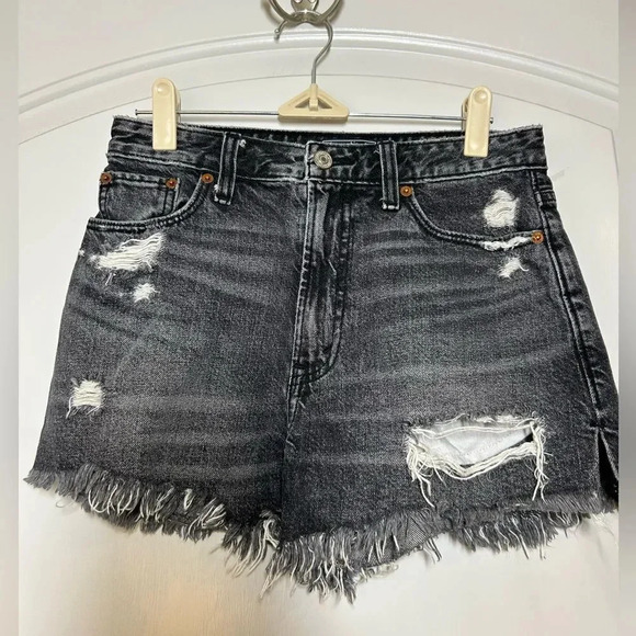 Abercrombie & Fitch High Rise Distressed Shorts - Size 25/0 - Picture 1 of 9